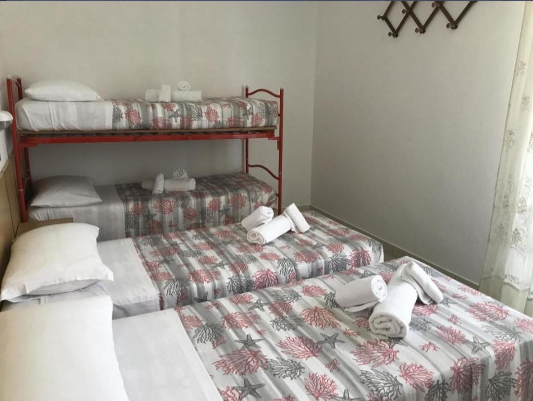 Hotel Villa Vera Римини Екстериор снимка