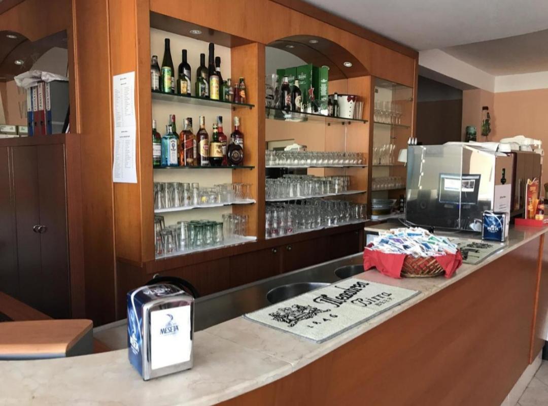 Hotel Villa Vera Римини Екстериор снимка