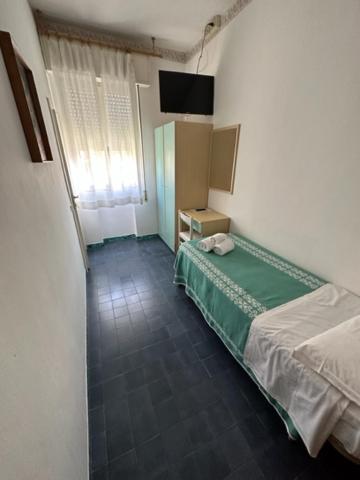 Hotel Villa Vera Римини Екстериор снимка